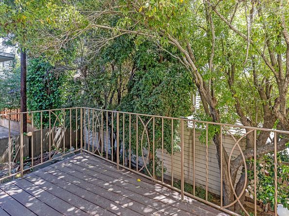 1121 Douglas Avenue 201, Burlingame CA 94010