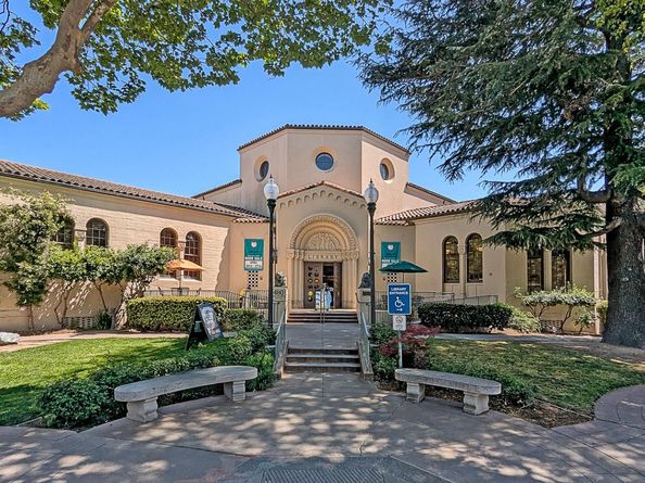 1121 Douglas Avenue 201, Burlingame CA 94010