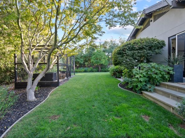26960 Orchard Hill Lane, Los Altos Hills CA 94022