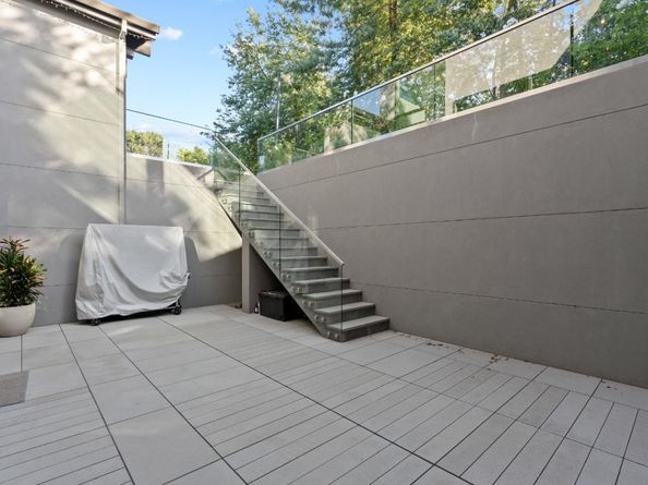 26960 Orchard Hill Lane, Los Altos Hills CA 94022