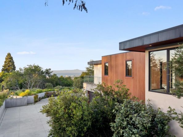 855 Darrell Road, Hillsborough CA 94010