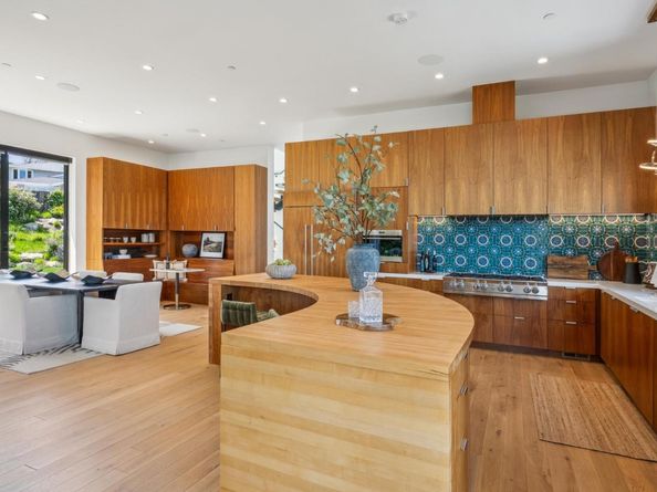 855 Darrell Road, Hillsborough CA 94010