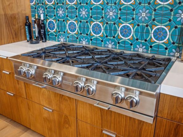 855 Darrell Road, Hillsborough CA 94010