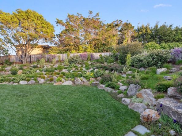 855 Darrell Road, Hillsborough CA 94010