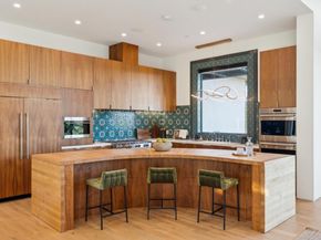 855 Darrell Road, Hillsborough CA 94010