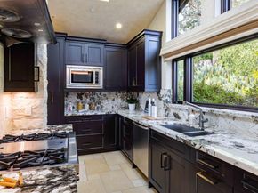 40 Tagus Court, Portola Valley CA 94028