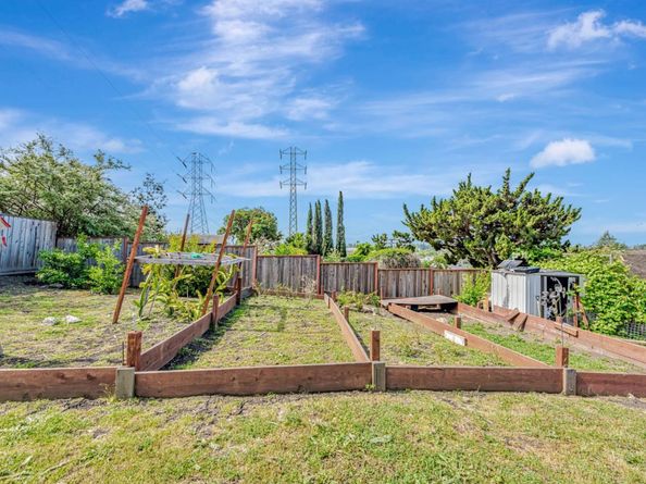 1247 Benedict Court, San Leandro CA 94577