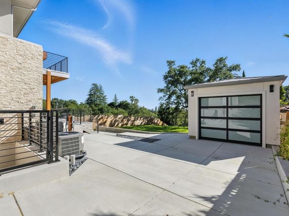 1127 Hillslope Place, Los Altos CA 94024