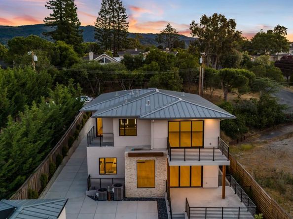 1127 Hillslope Place, Los Altos CA 94024