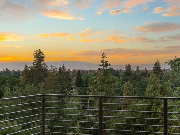 1127 Hillslope Place, Los Altos CA 94024