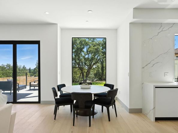 1127 Hillslope Place, Los Altos CA 94024