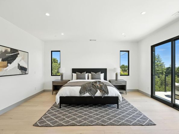 1127 Hillslope Place, Los Altos CA 94024