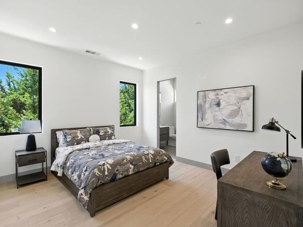 1127 Hillslope Place, Los Altos CA 94024