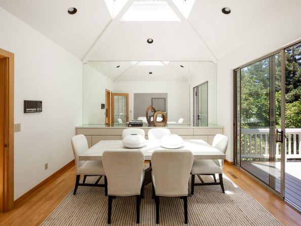 699 Manresa Lane, Los Altos CA 94022