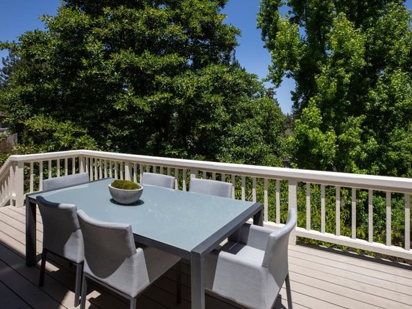 699 Manresa Lane, Los Altos CA 94022
