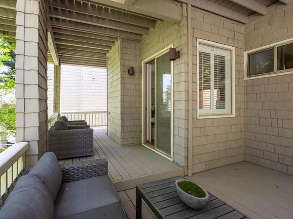 699 Manresa Lane, Los Altos CA 94022