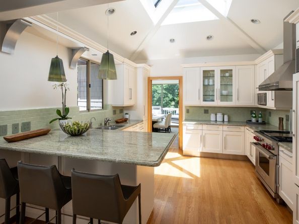 699 Manresa Lane, Los Altos CA 94022