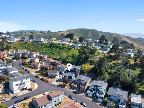 472 Lewis Lane, Pacifica CA 94044