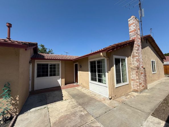 835 Saraband Way, San Jose CA 95122