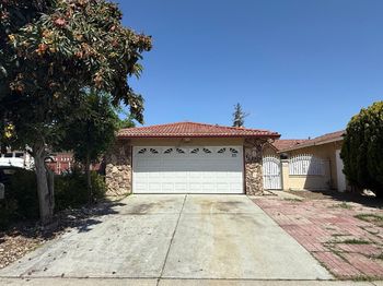 835 Saraband Way