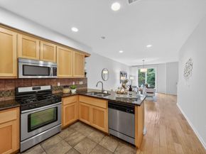 650 Almaden Walk Loop, San Jose CA 95125