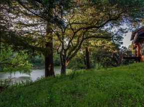 90 Hayfields Road, Portola Valley CA 94028