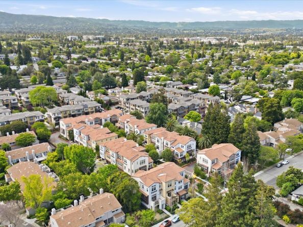 302 Cherokee Loop, Mountain View CA 94043