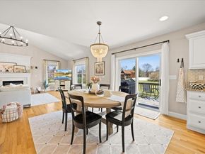 1 Quequechan Cir, Lakeville MA 02347