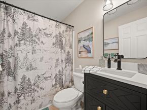 1 Quequechan Cir, Lakeville MA 02347