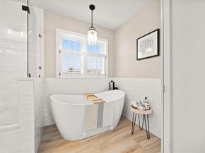 1 Quequechan Cir, Lakeville MA 02347