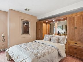 914 Sherwood Forest Lane 914, Saugus MA 01906