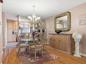 914 Sherwood Forest Lane 914, Saugus MA 01906
