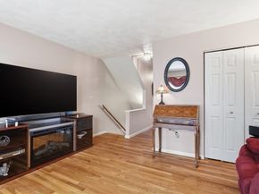 914 Sherwood Forest Lane 914, Saugus MA 01906
