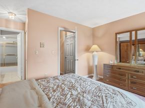 914 Sherwood Forest Lane 914, Saugus MA 01906