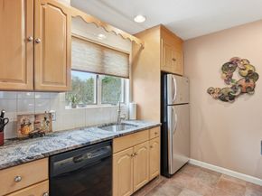 914 Sherwood Forest Lane 914, Saugus MA 01906