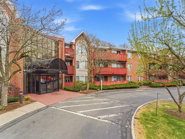 100 Rosemary Way 206, Needham MA 02494