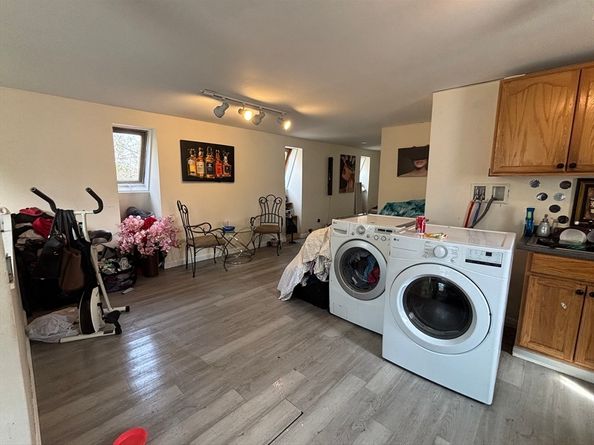 2232 Cranberry Hwy B, Wareham MA 02576