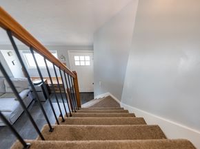 38 Hapgood Rd, Worcester MA 01605