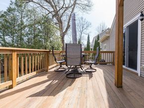 38 Hapgood Rd, Worcester MA 01605