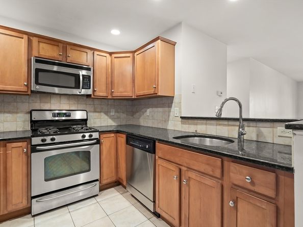 120 Wyllis Ave 103, Everett MA 02149