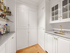 192 Commonwealth Ave 5, Boston MA 02116