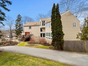 2 Rolleston Rd, Marblehead MA 01945