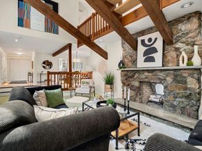 2 Rolleston Rd, Marblehead MA 01945