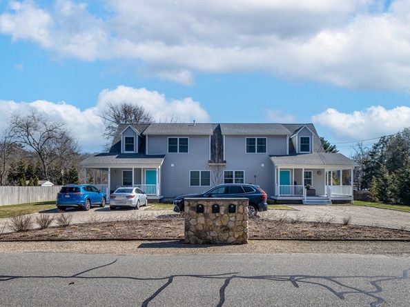 78-82 Church St, Mattapoisett MA 02739