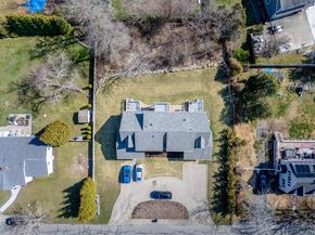 78-82 Church St, Mattapoisett MA 02739