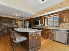 72 Stivaletta Dr, Dedham MA 02026