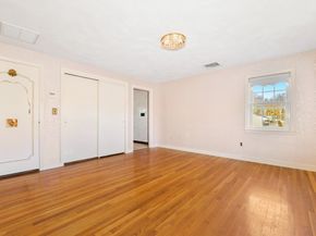 72 Stivaletta Dr, Dedham MA 02026