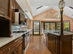 72 Stivaletta Dr, Dedham MA 02026