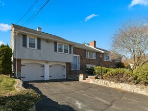 72 Stivaletta Dr, Dedham MA 02026