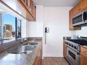 2 Avery 25G, Boston MA 02111